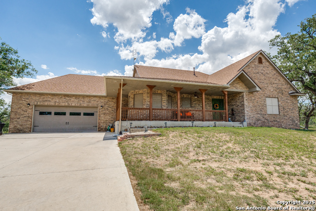 Listing photo id 4 for 1657 County Road 434