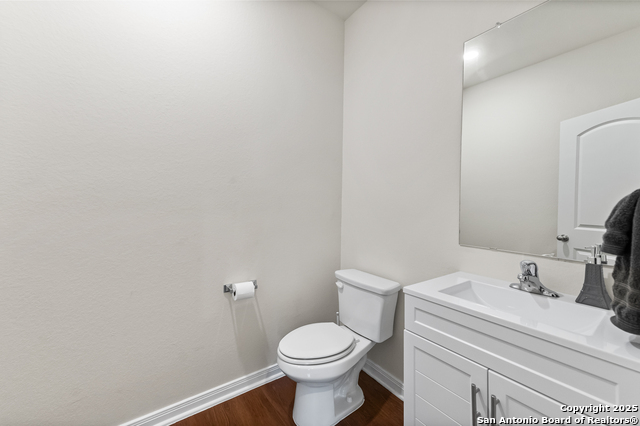Listing photo id 10 for 15102 Jetfire