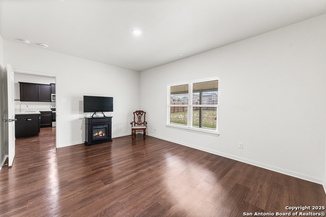Listing photo id 12 for 15102 Jetfire