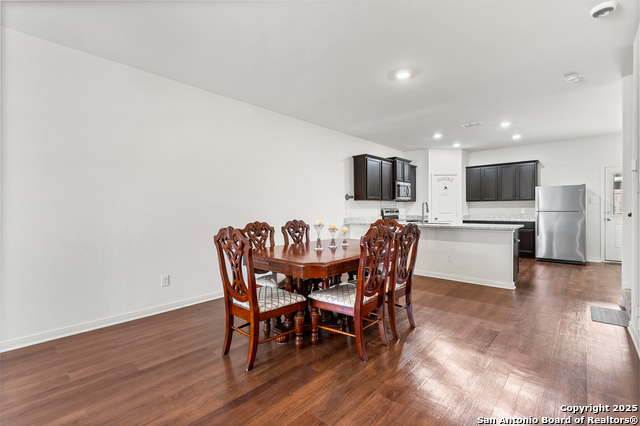 Listing photo id 4 for 15102 Jetfire