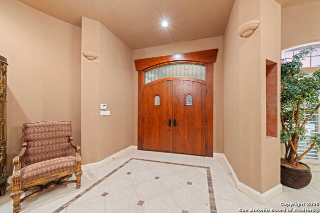 Image 8 of 48 For 26118 Alto Oaks