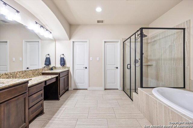 Listing photo id 23 for 627 Waratah Avenue