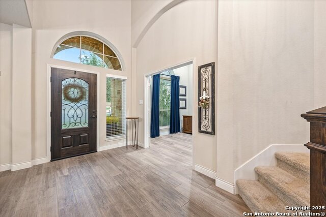 Listing photo id 29 for 627 Waratah Avenue