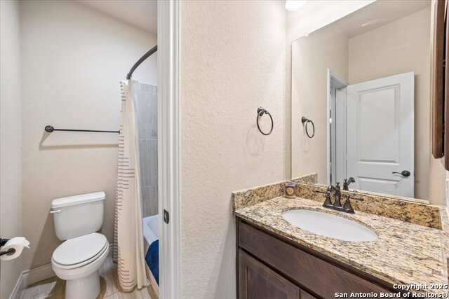 Listing photo id 35 for 627 Waratah Avenue