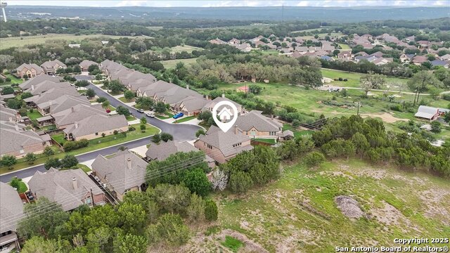 Listing photo id 55 for 627 Waratah Avenue
