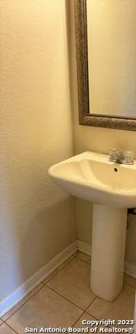 Image 7 of 21 For 8014 Jalane Park