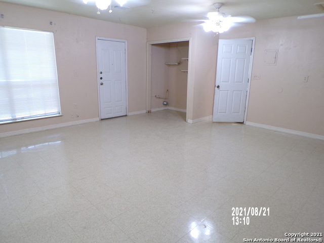 Image 11 of 17 For 6815 Farrow Pl