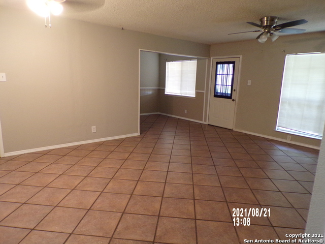 Image 4 of 17 For 6815 Farrow Pl