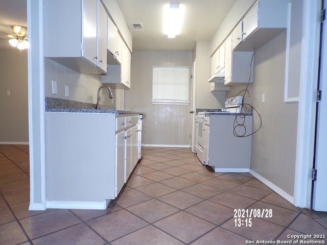 Image 7 of 17 For 6815 Farrow Pl