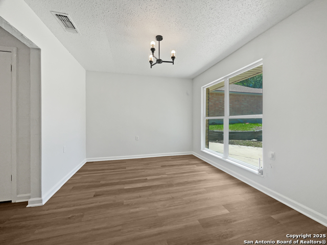 Image 11 of 42 For 3904 Pecan