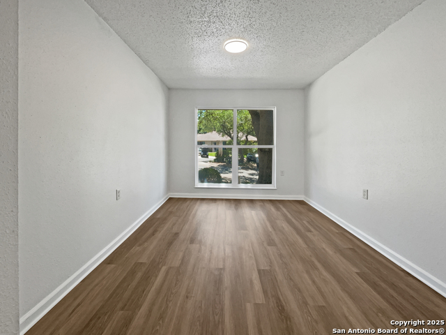 Image 12 of 42 For 3904 Pecan