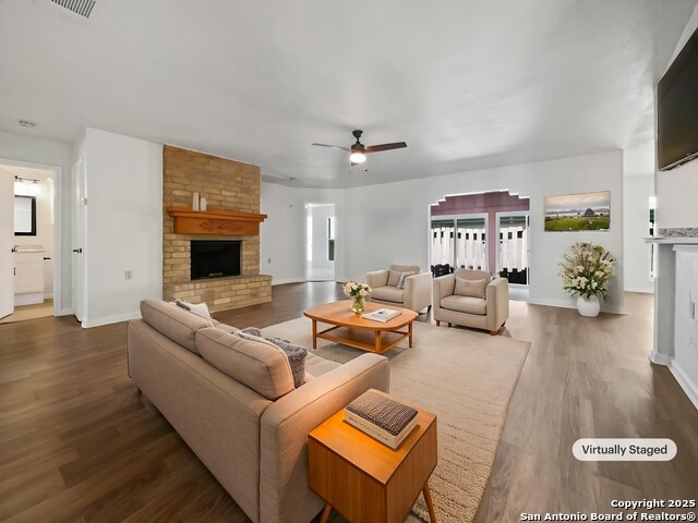 Image 2 of 42 For 3904 Pecan