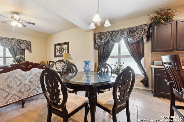 Listing photo id 9 for 6018 Upland