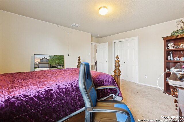 Listing photo id 23 for 6018 Upland