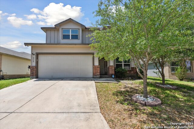 Listing photo id 1 for 6018 Upland