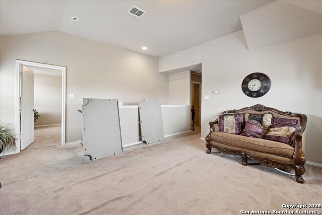 Listing photo id 28 for 6018 Upland