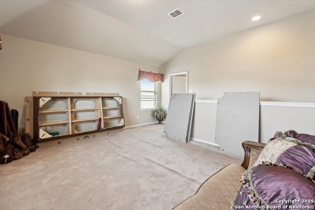Listing photo id 29 for 6018 Upland