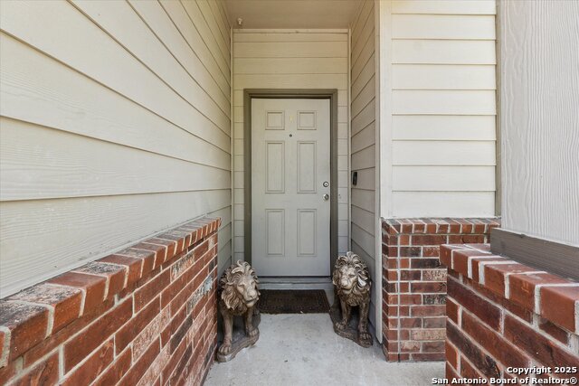 Listing photo id 3 for 6018 Upland