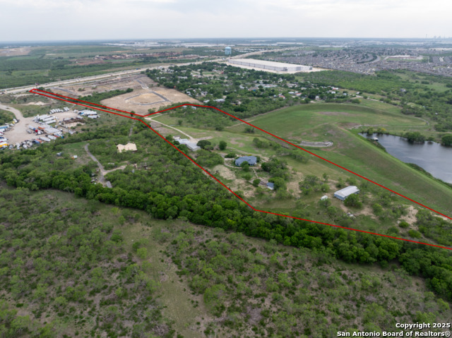 Listing photo id 1 for 8059 Interstate 10