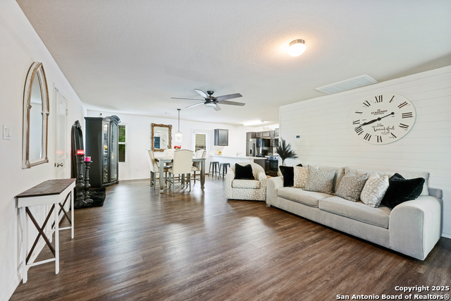 Details for 4902 Everett Loop, Converse, TX 78109