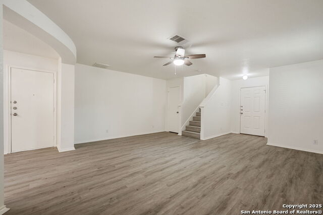 Image 10 of 29 For 111 Arrow Oaks