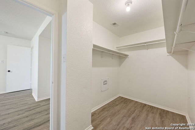 Image 20 of 29 For 111 Arrow Oaks