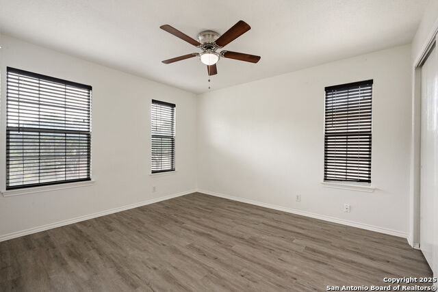 Image 23 of 29 For 111 Arrow Oaks