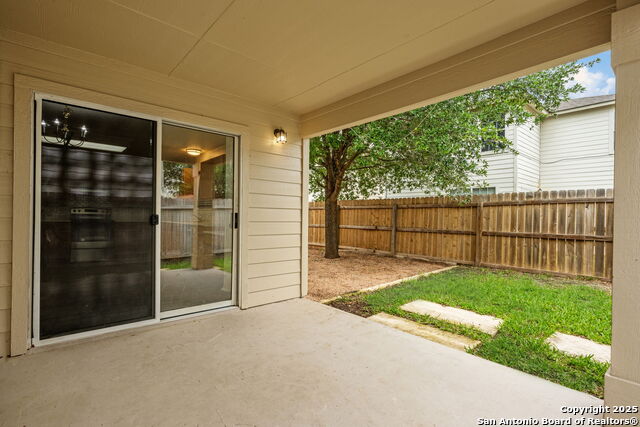 Image 25 of 29 For 111 Arrow Oaks