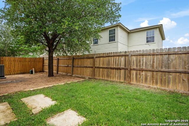 Image 27 of 29 For 111 Arrow Oaks