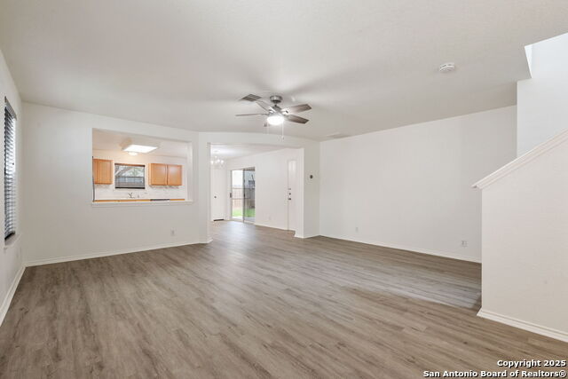 Image 6 of 29 For 111 Arrow Oaks