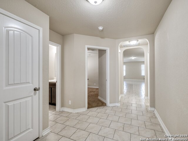 Listing photo id 9 for 2807 Sunset