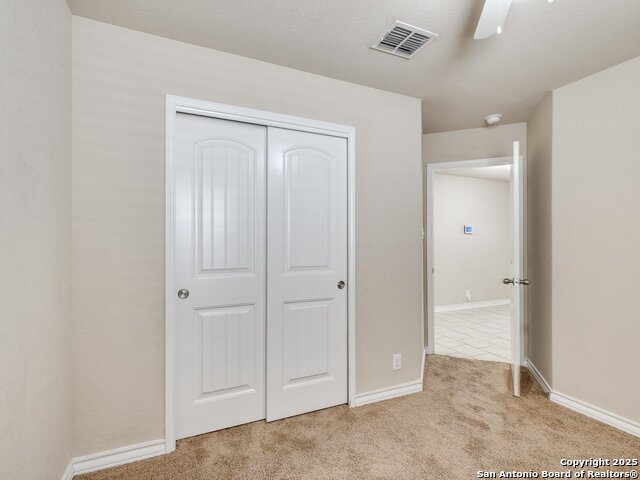 Listing photo id 18 for 2807 Sunset