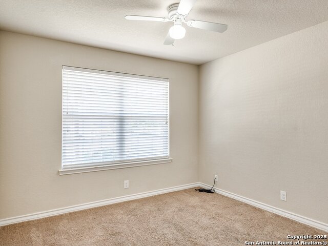 Listing photo id 19 for 2807 Sunset