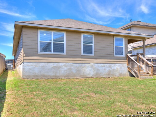 Listing photo id 21 for 2807 Sunset