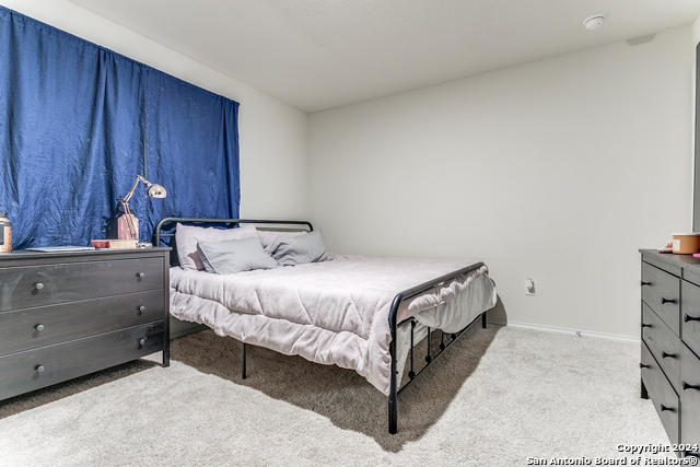 Listing photo id 15 for 6231 Fieldrun