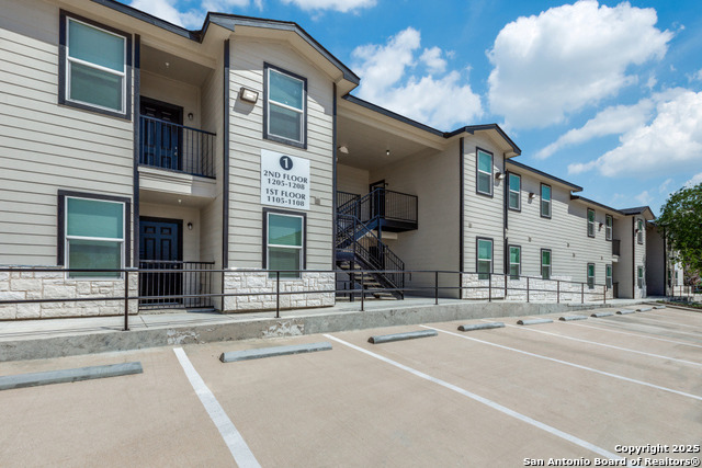 Image 2 of 10 For 5415 Ingram Rd  1201
