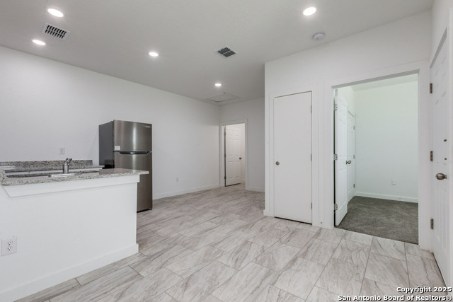 Image 4 of 10 For 5415 Ingram Rd  1201