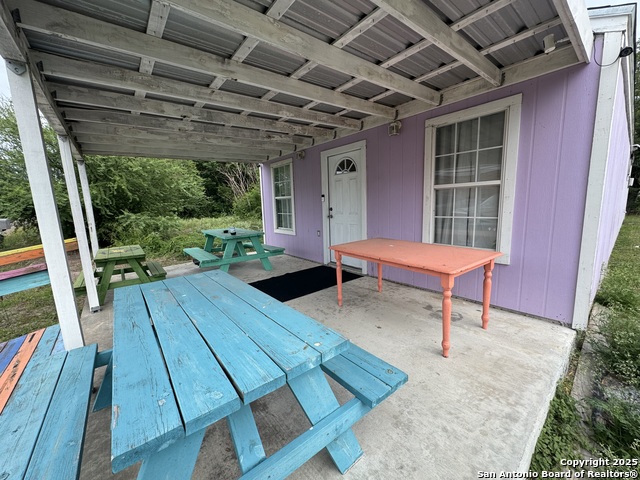 Listing photo id 0 for 116 E Main St