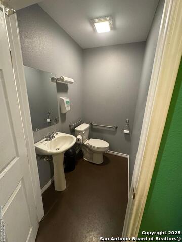 Listing photo id 2 for 116 E Main St