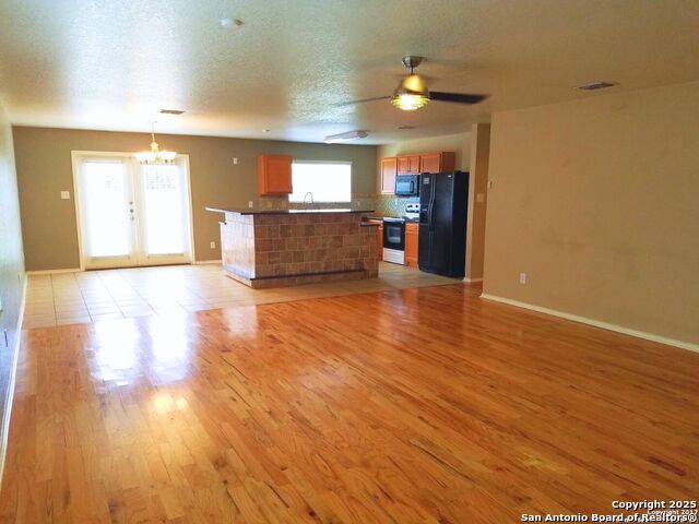 Image 2 of 13 For 131 Shadbush St