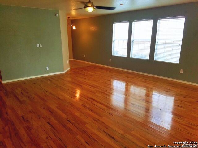 Image 3 of 13 For 131 Shadbush St