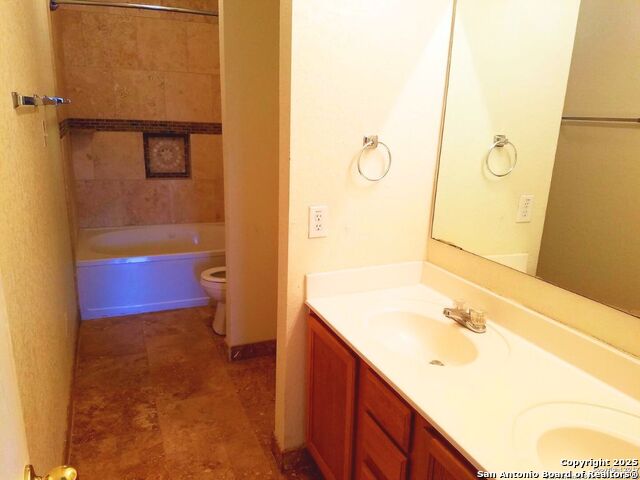 Image 7 of 13 For 131 Shadbush St