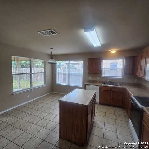 Image 12 of 22 For 4007 Dunn Oak Dr