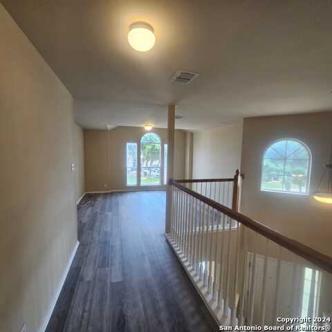 Image 18 of 22 For 4007 Dunn Oak Dr