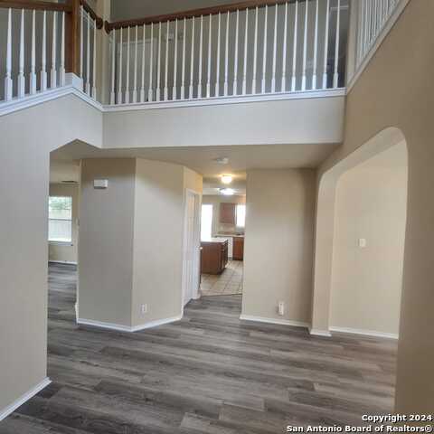 Image 2 of 22 For 4007 Dunn Oak Dr