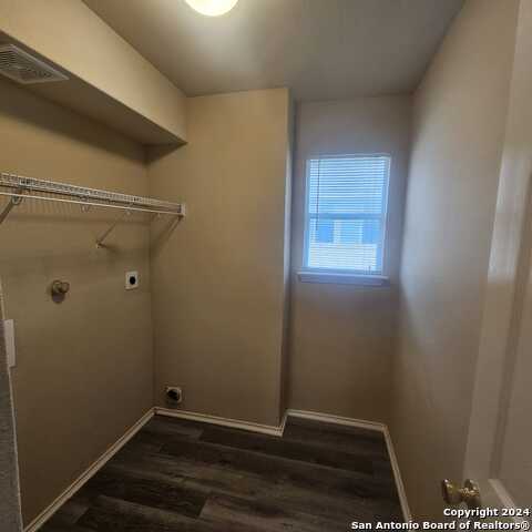 Image 20 of 22 For 4007 Dunn Oak Dr