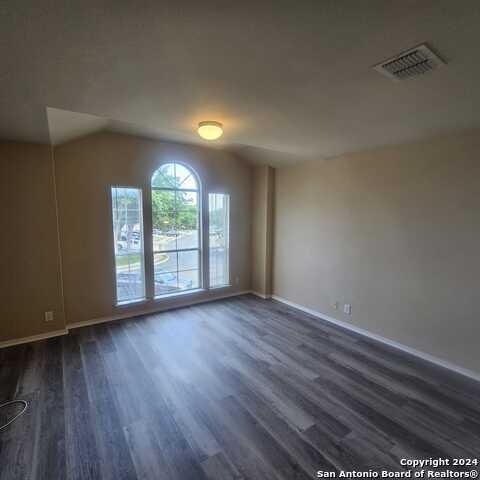 Image 5 of 22 For 4007 Dunn Oak Dr