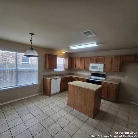Image 7 of 22 For 4007 Dunn Oak Dr
