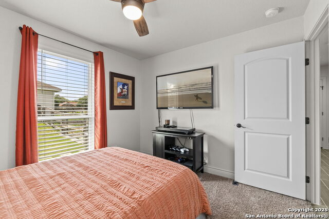 Listing photo id 20 for 177 Glenvalley Circle