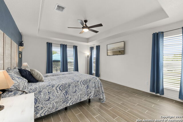 Listing photo id 21 for 177 Glenvalley Circle